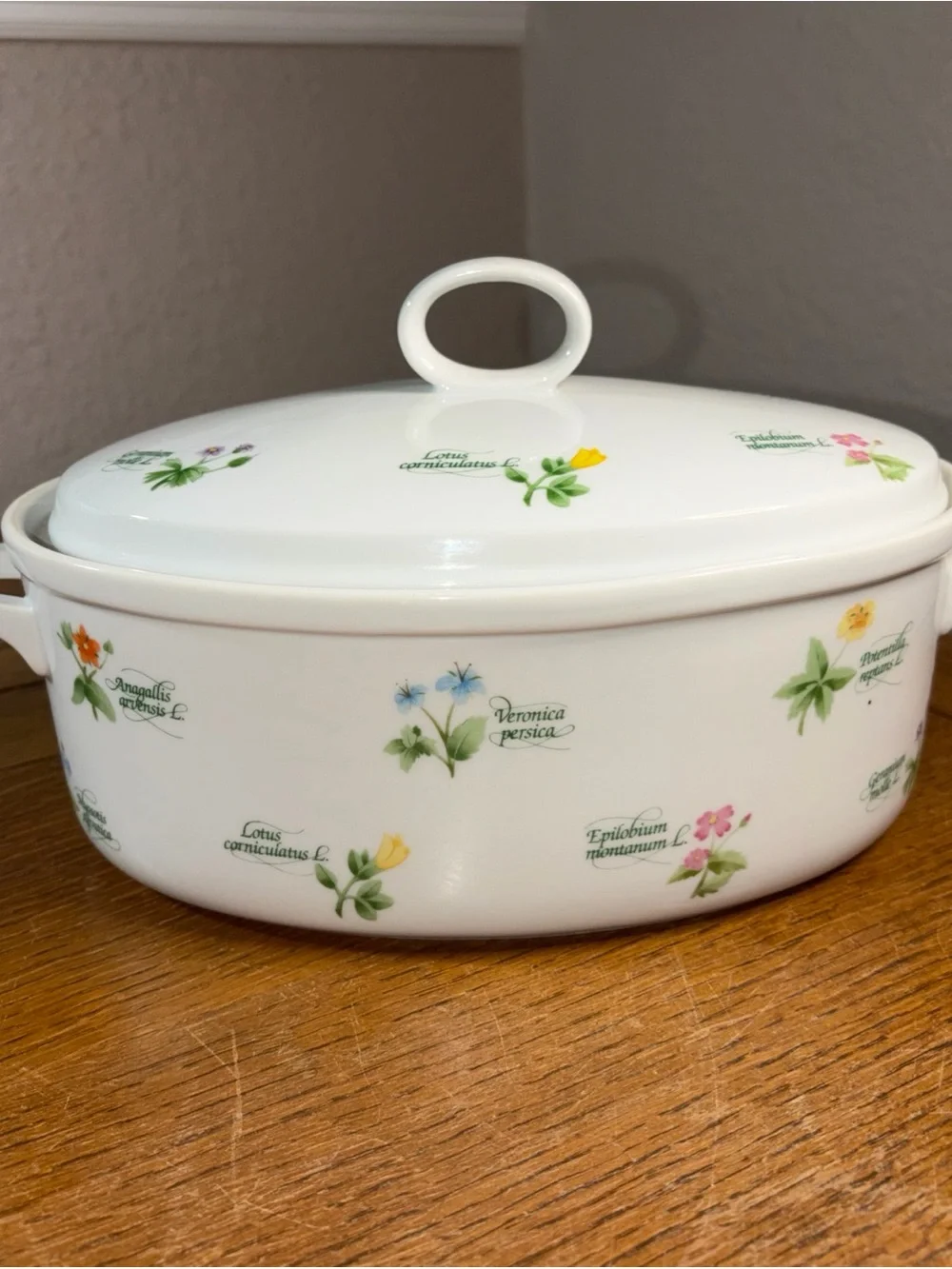Anchor Hocking Ovenware Casserole Dish W/Lid 2 Qt Floret Pattern Vintage-Japan